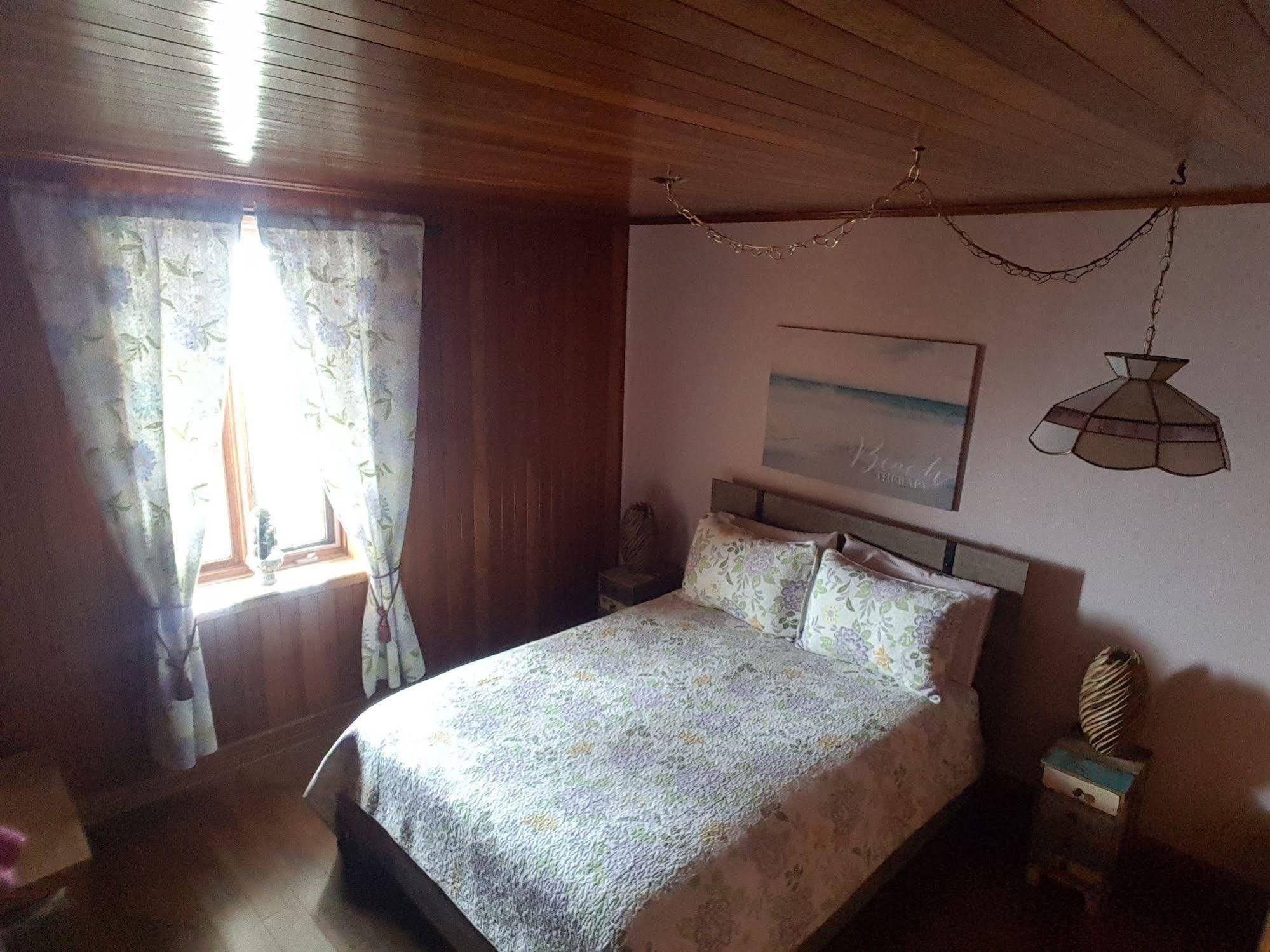 Gite Au Vieux Pommier Tadoussac Exteriör bild